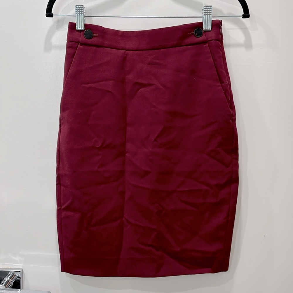 Burgundy pencil skirt